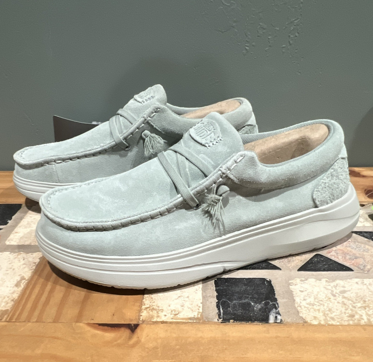 Hey Dude Wendy Super Cush Suede Women’s Slip-On Loafers Green US 7 EU 38