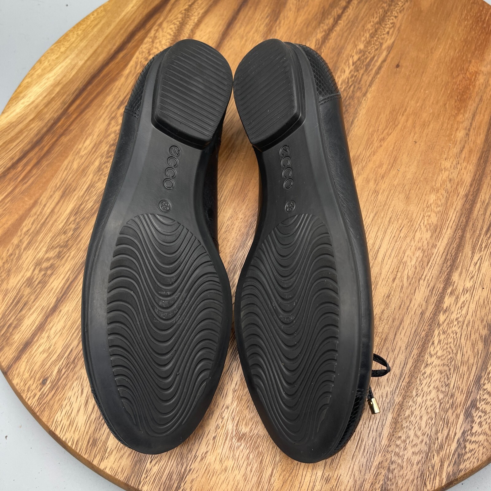Ecco Touch Ballerina Flats Womens Size 7 / 38 Black Bow Comfort Loafers Shoes