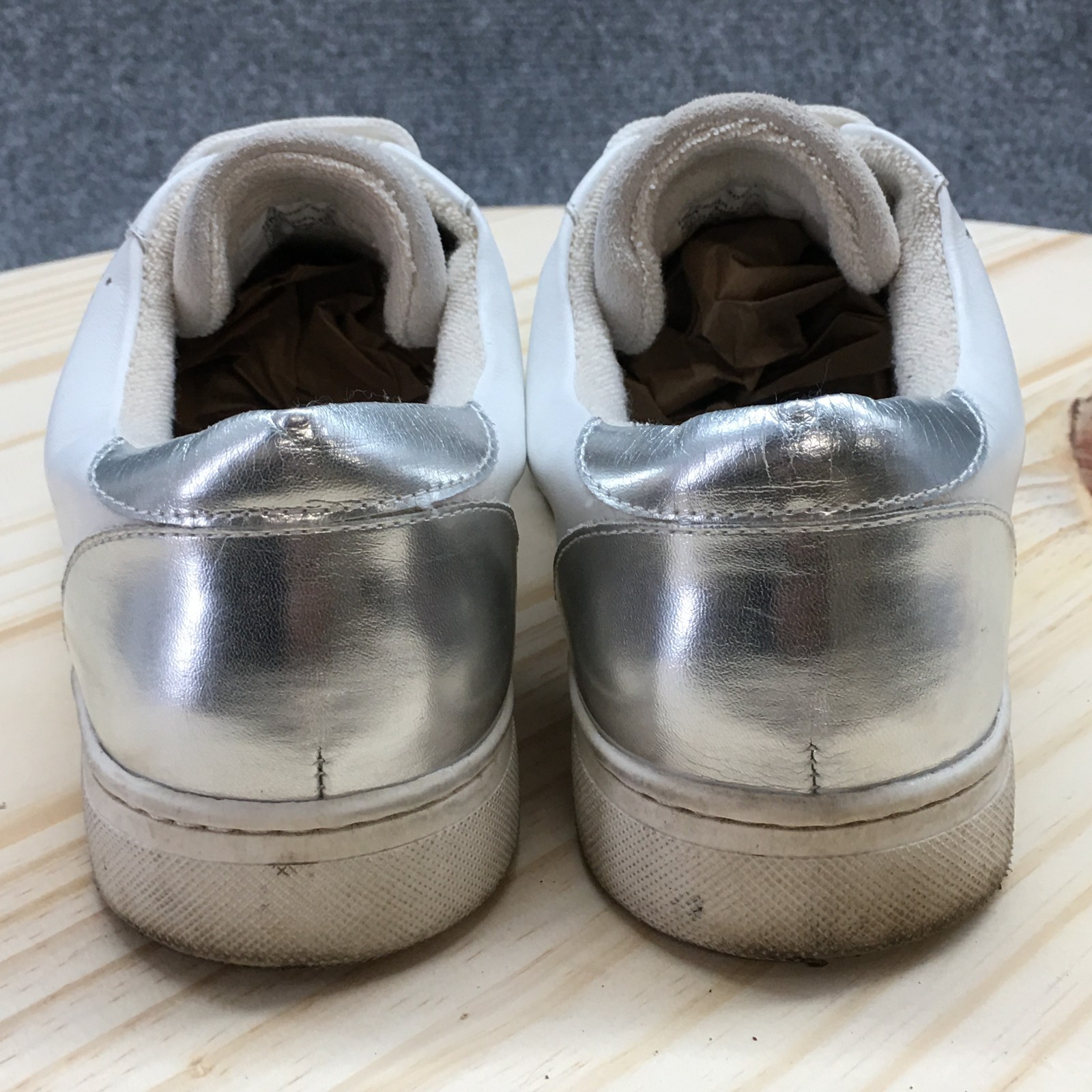 Steve Madden Sneaker Womens 8M White Rezume Round Toe Laced Up Casual Leather