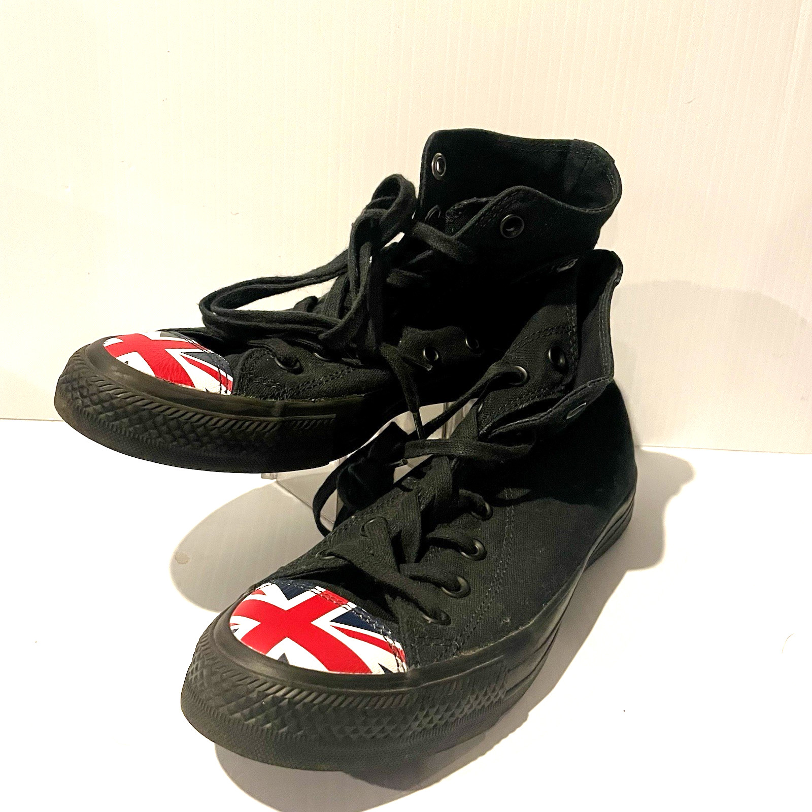 Converse United Kingdom Flag Chuck Taylor Sneaker Black 5.5 Men 7.5 Women EU38