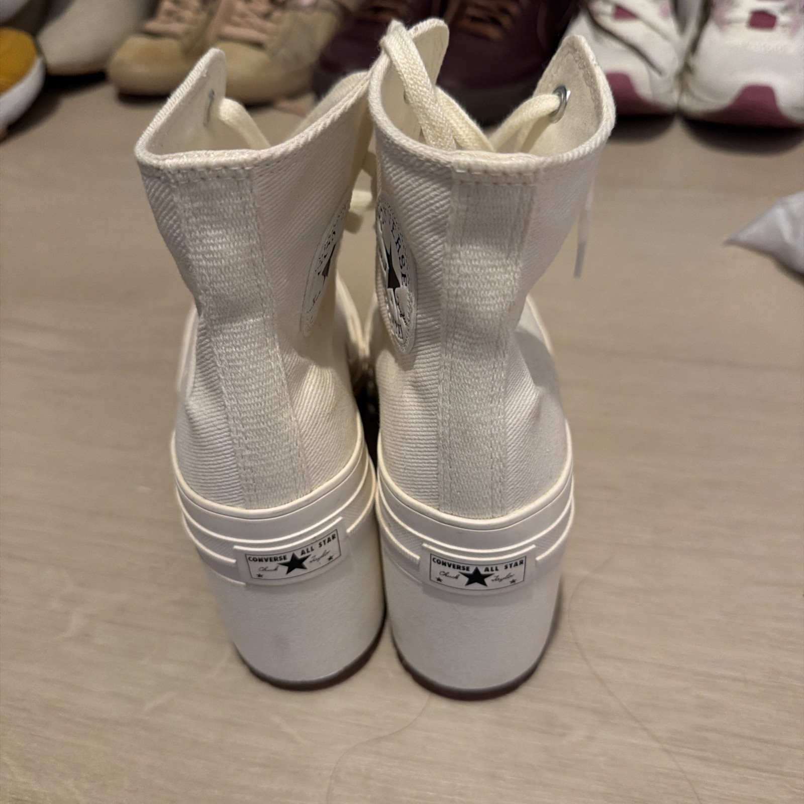 Size 7.5 – Converse Chuck Taylor All Star Modern Lift Platform High heel Cream