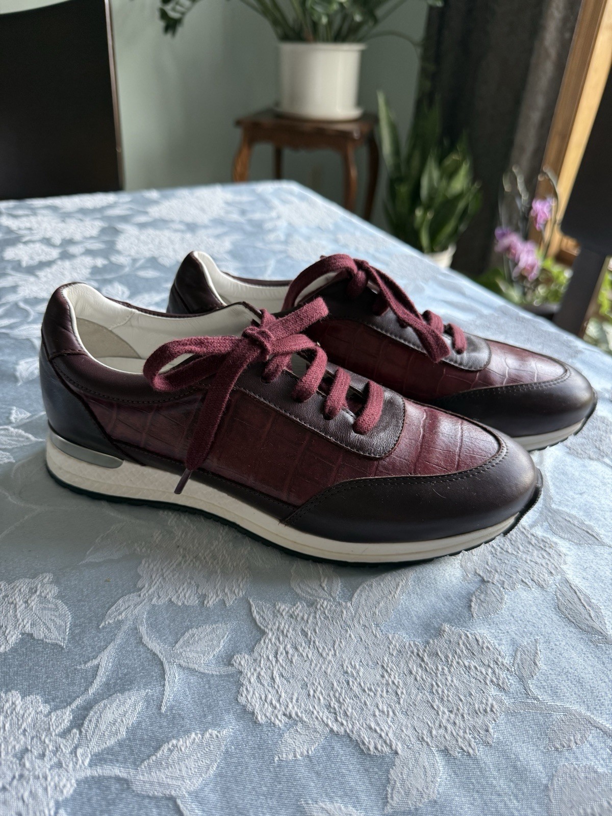 Navyboot Switzerland Womens Dressy Sneakers US 7.5 EU 38 Burgundy Wine