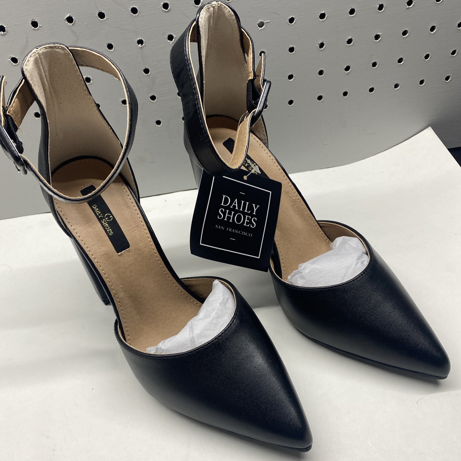 Daily Shoes Size 9 Leather