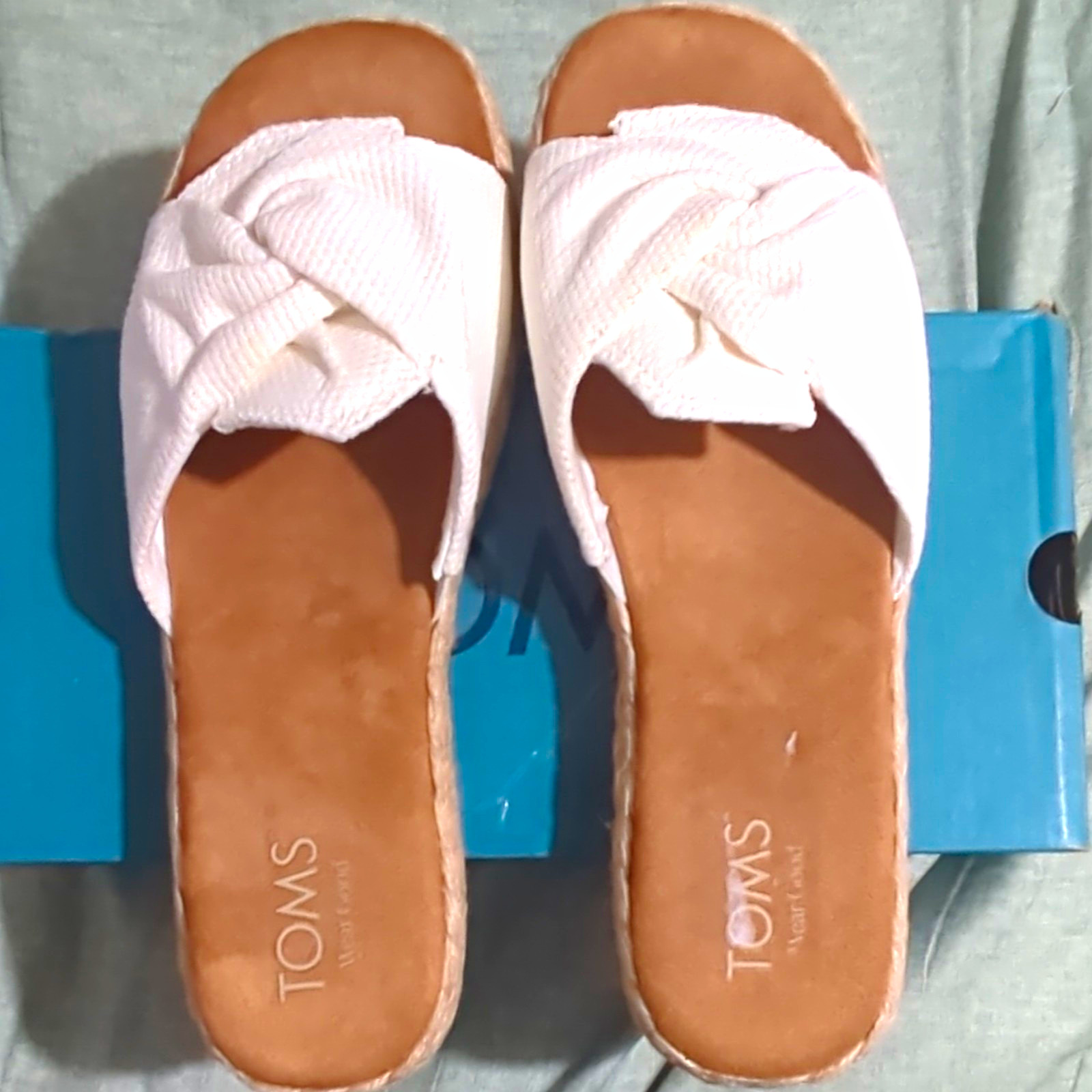 TOMS Women’s White Solid Woven Knot Slip-On Slide Sandals US 9 EU 40 UK 7