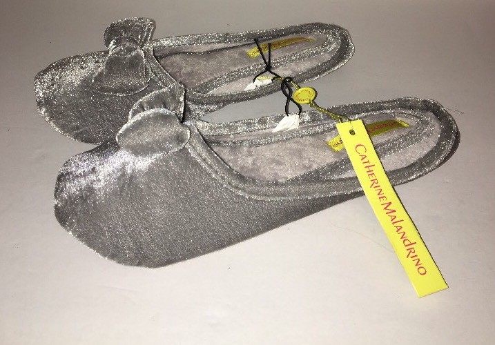 Women’s Slippers House Catherine Malandrino Size9-10 Large Velvet Gray W Bow Tie