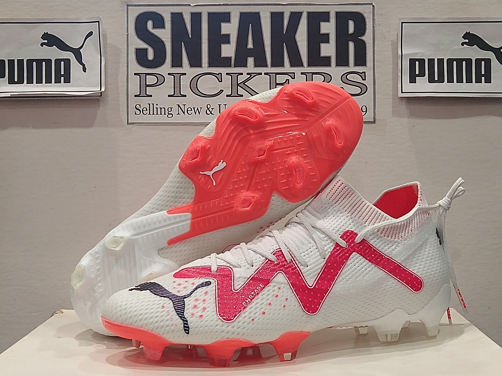 Puma WOMEN’S Future Ultimate FG AG Soccer – Size: 10.5 – 107356 01 – White / Red