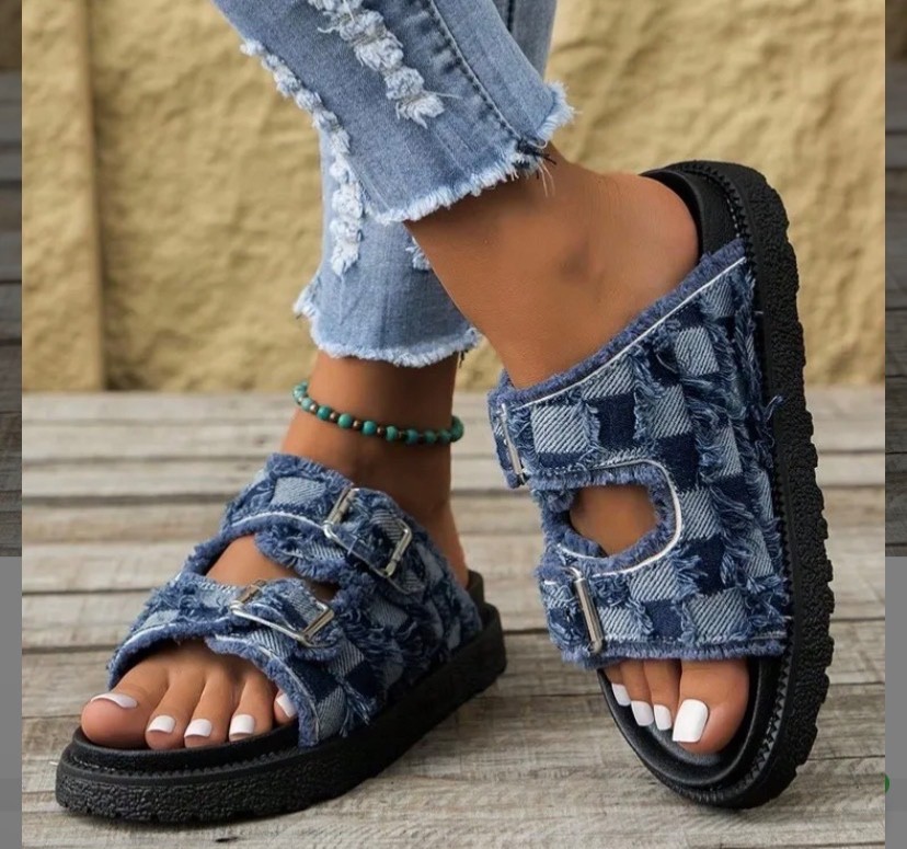 Raw Edge Checkered Cloth Buckle Slippers