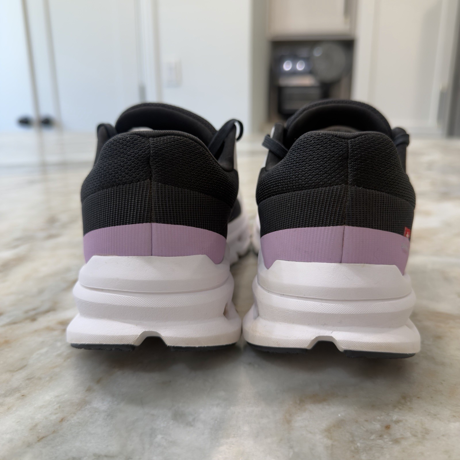On Cloudrunner Women’s Size 6 Black White Lilac Running Shoes 46.98641