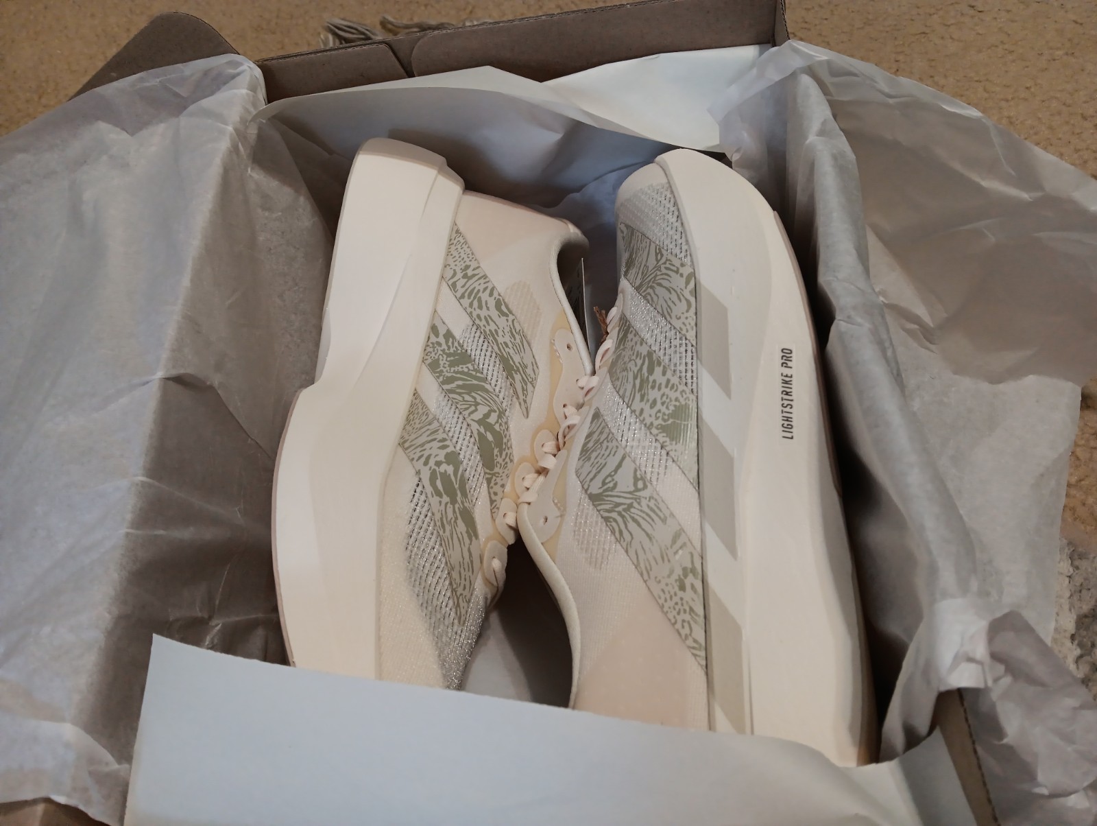 WOMEN’S ADIDAS ADIZERO EVO SL W RUNNING SHOES SIZE 9 NIB WONDER WHITE KI6951