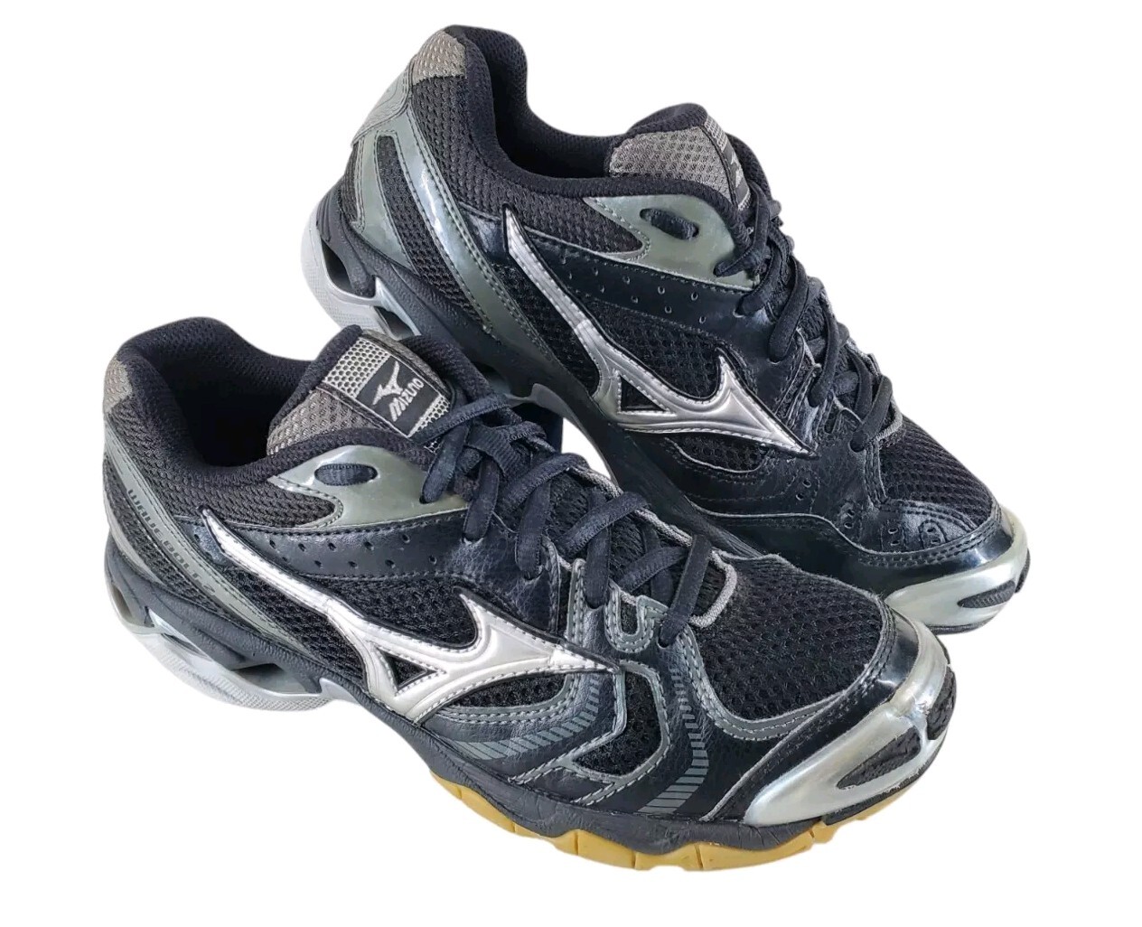 Mizuno Wave Bolt 2 Shoes Womens 8 Black Silver Running Athletic Gym