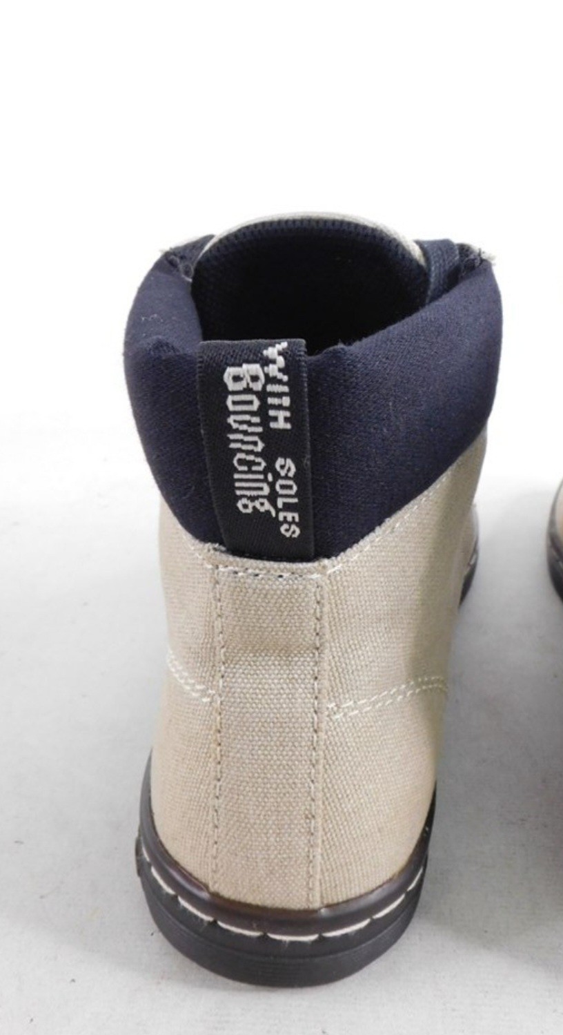 Dr. Martens Maelly Bone & Black Washed Canvas Boots Women’s US 7 NIB New With Bo