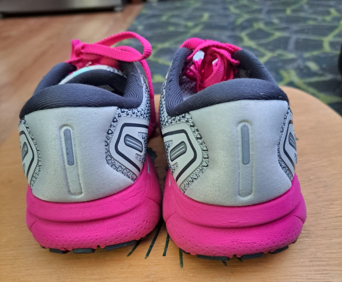 Womens Brooks Ghost 14 (1203561B024) Running Shoes Sneakers Size 7 Med (B)