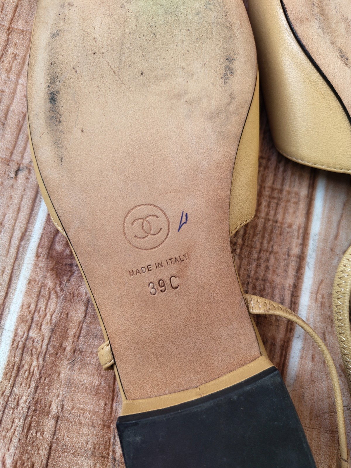CHANEL Slingback Grosgrain CC Cap-toe Beige Black Leather Flats EU 39 US 8.5