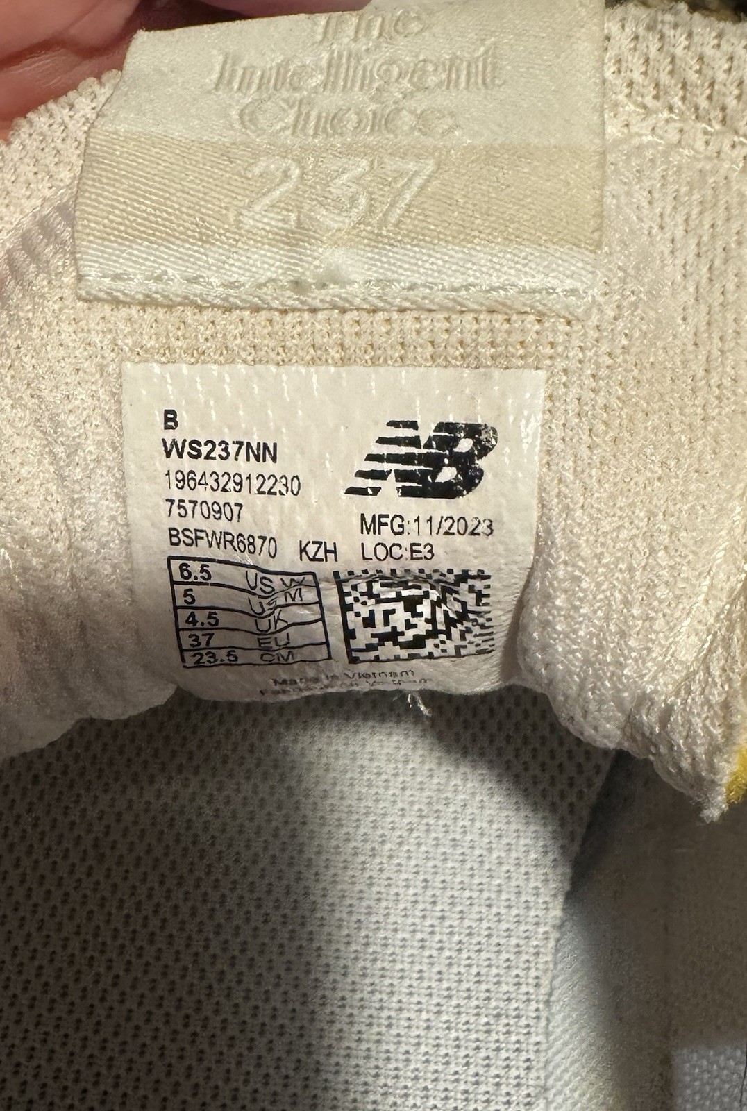 New Balance 237 Nimbus Cloud Moonbeam White Woman’s Size 6.5 Lifestyle Casual