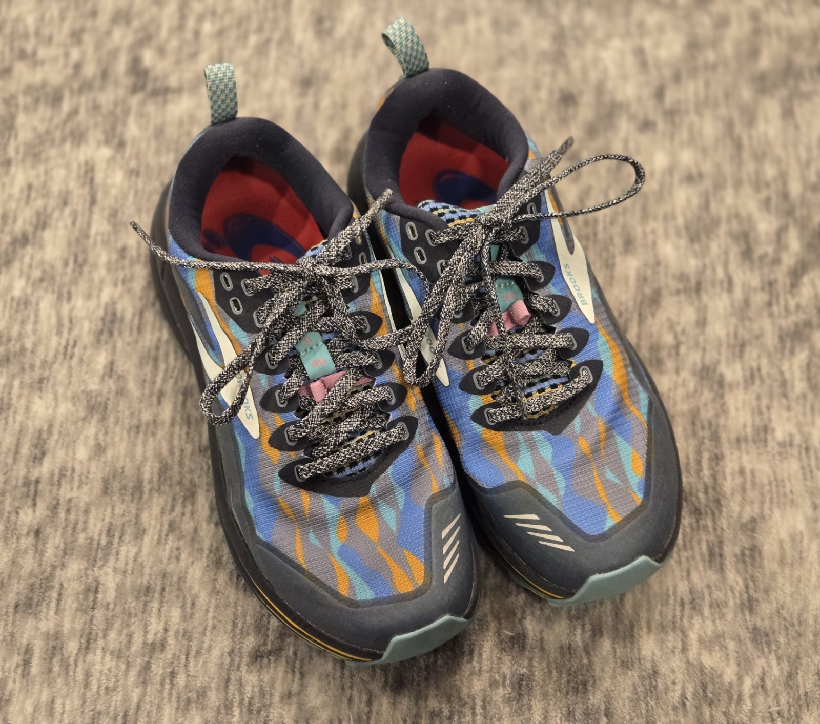 Brooks Cascadia 16 Trail Running Shoes Limited Edition Eclipse/Marina Womens 7.5