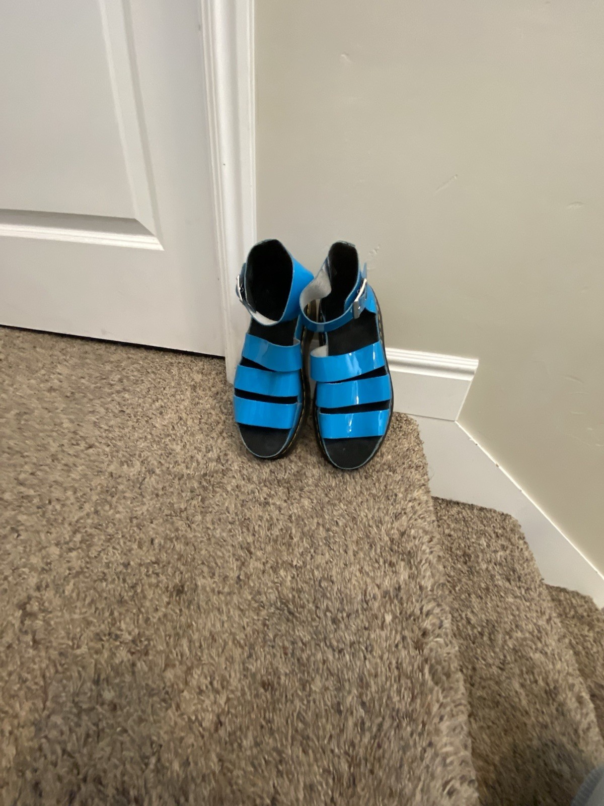 Dr. Martens Women’s Sandals Size 8 Blue Black Patent Leather Strappy Buckle