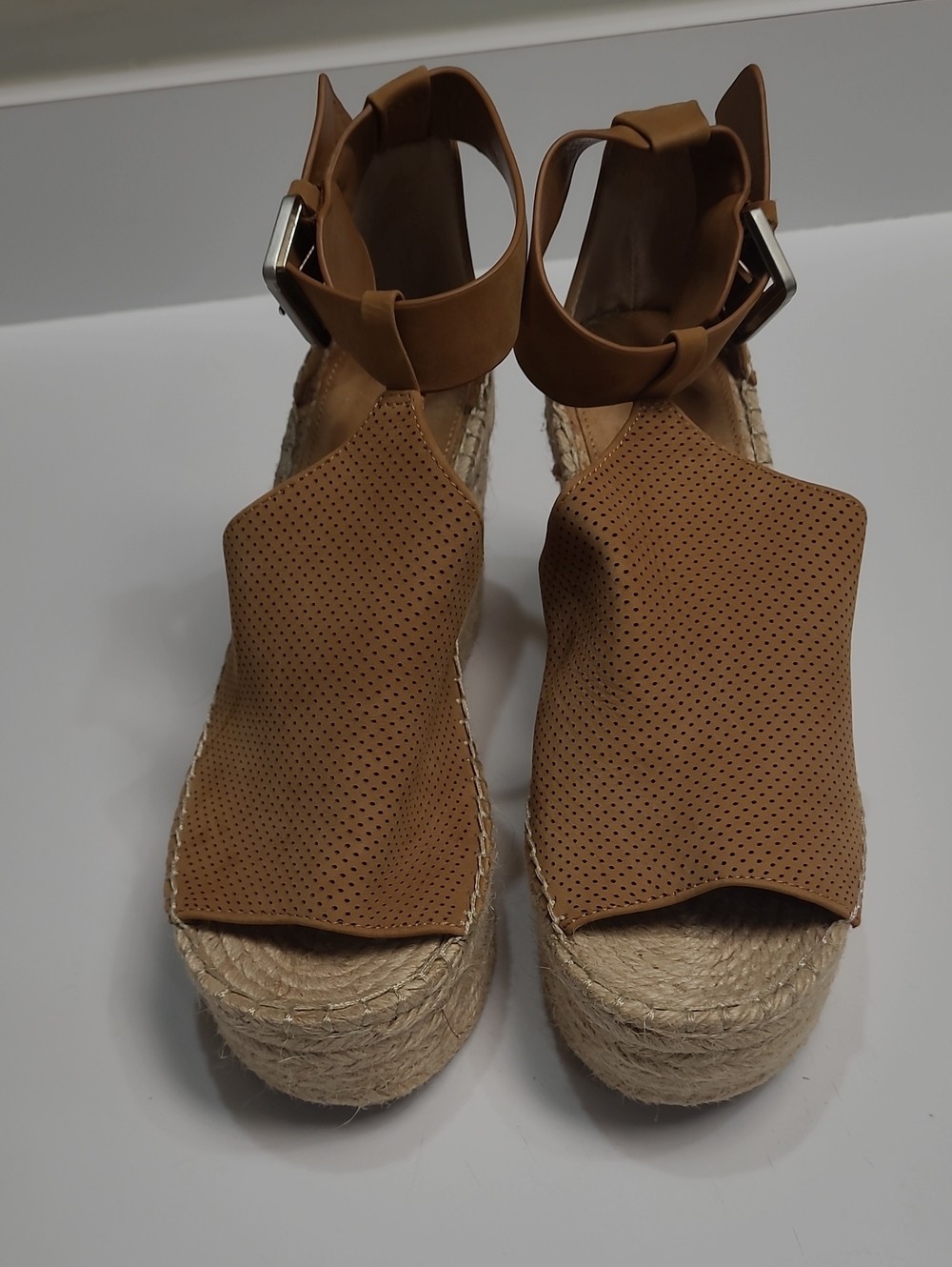 Marc Fisher Tan Leather Perforated Espadrille Platform Wedge Sandals – Size 8.5