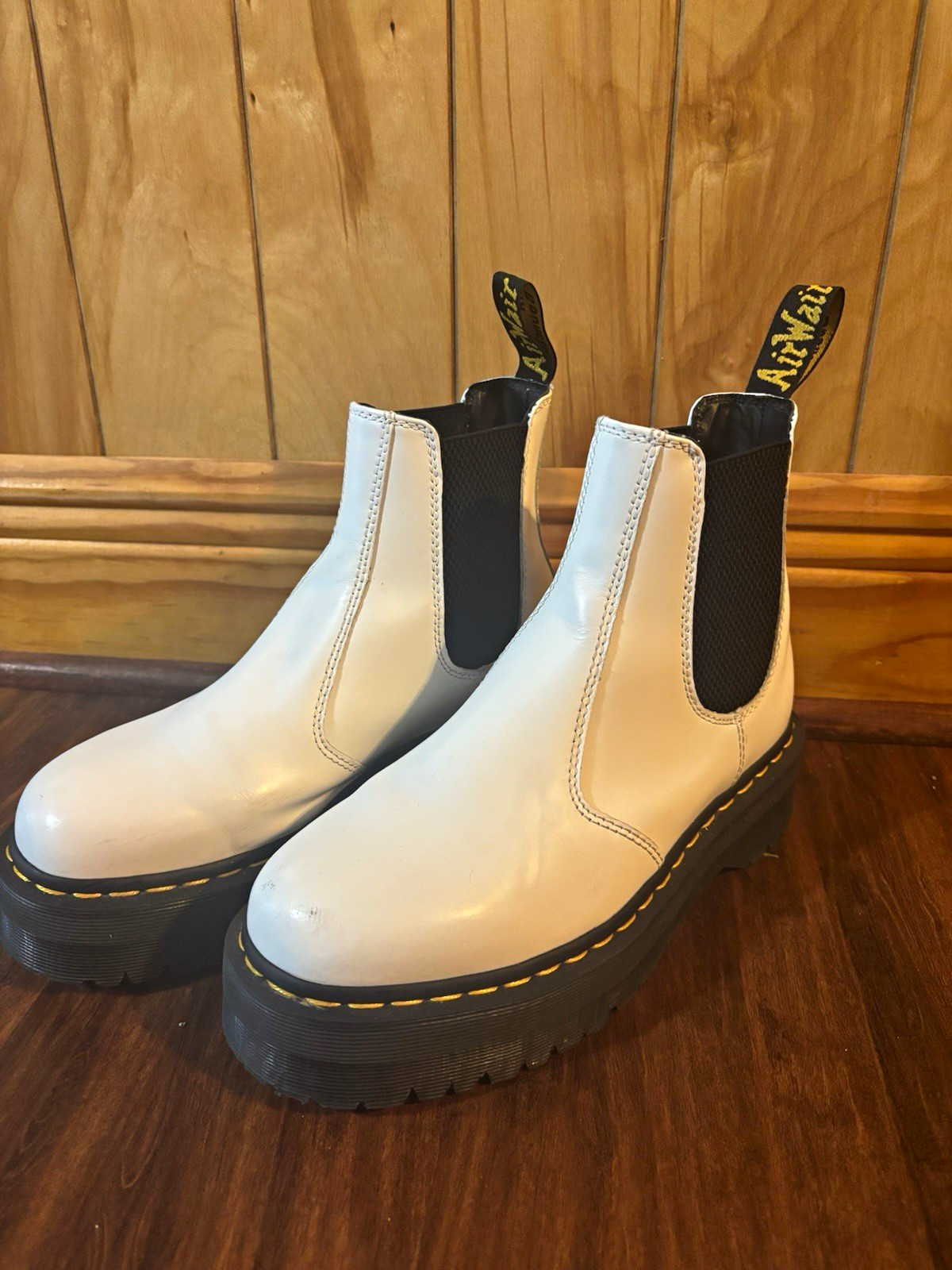 Dr. Martens 2976 Quad Chelsea Platform Boots White Leather Womens US 9
