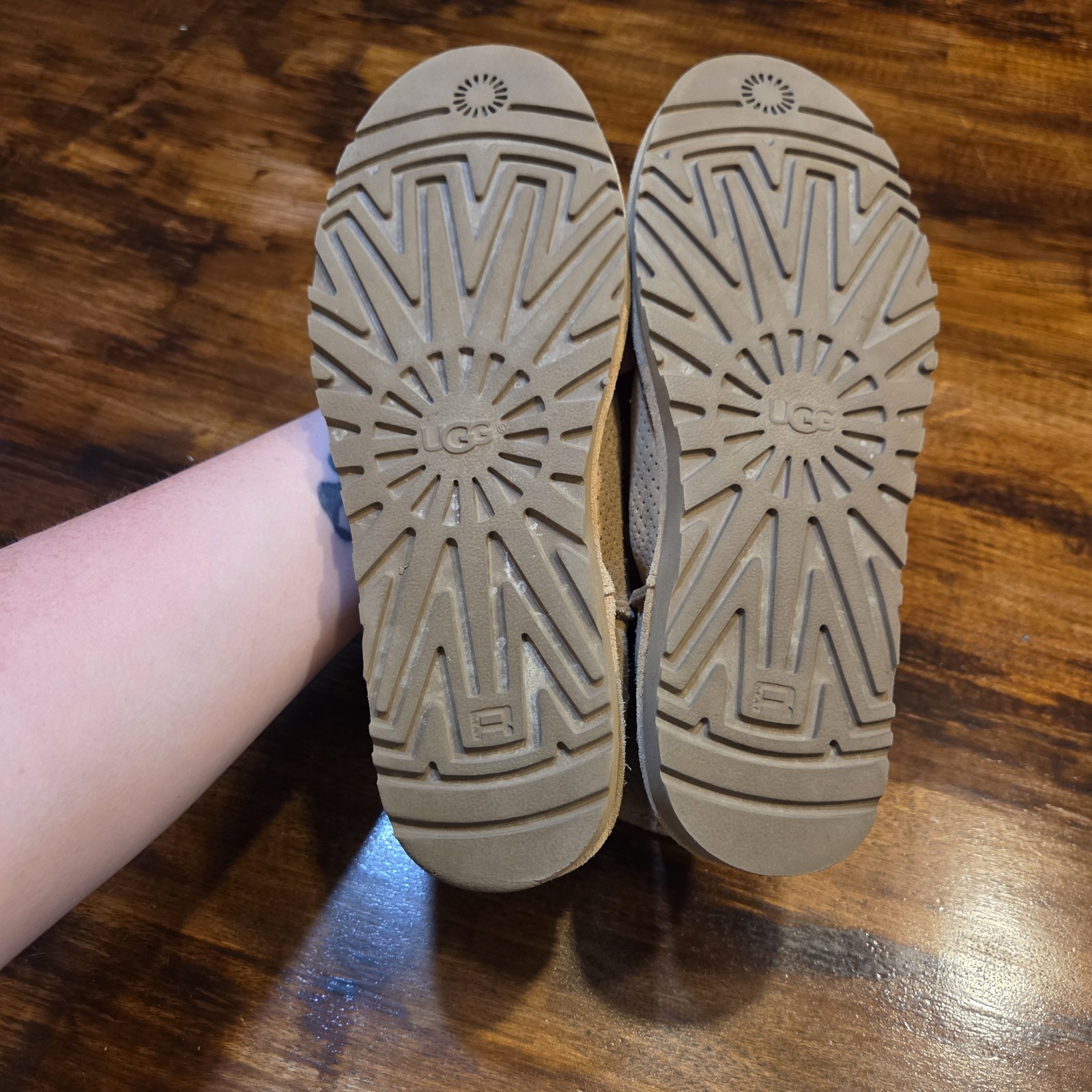 UGG Women’s Classic Unlined Mini Perf Boots Size 9 Tan Gorpcore Preppy Boho