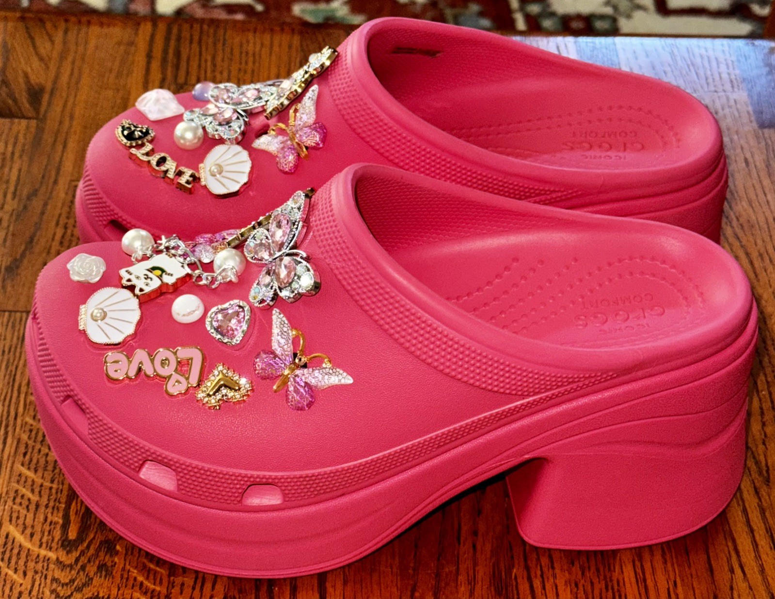 Bling Crocs Siren embellished jibbitz Platform Clog In Pink W9