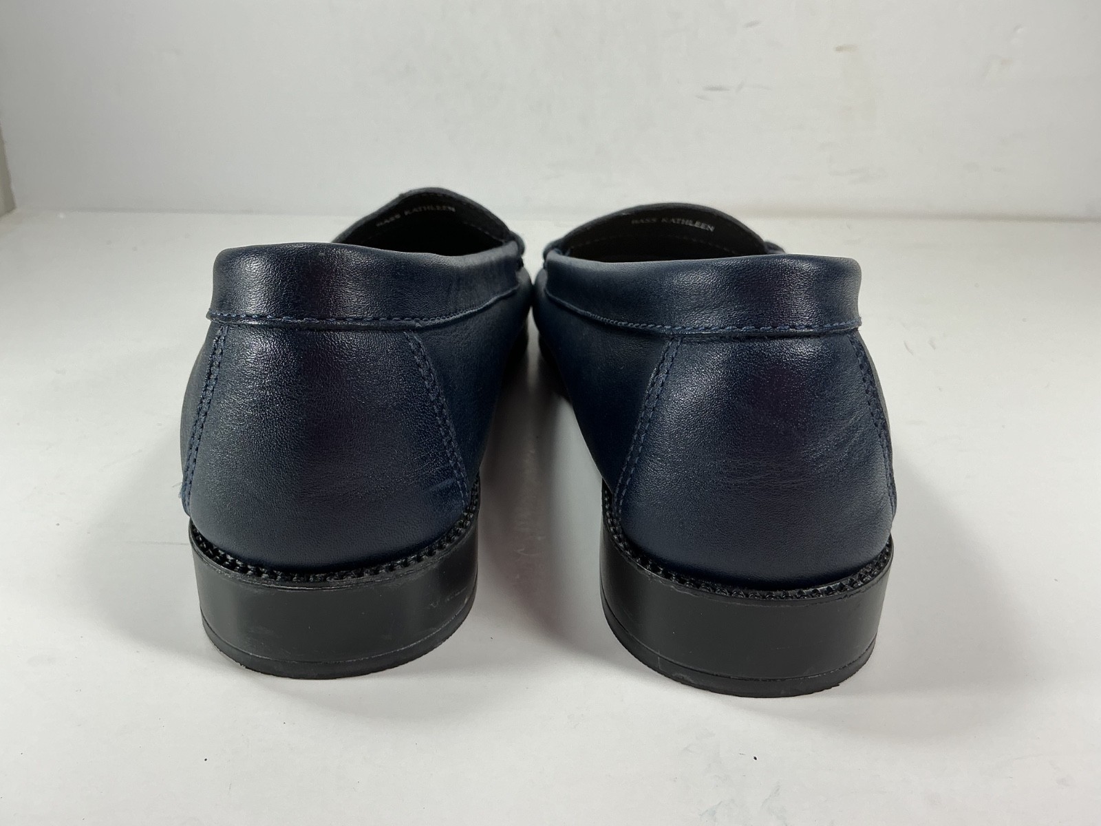 GH Bass Weejuns Kathleen Leather Penny Loafers Women 9 M Blue Slip On Comfort