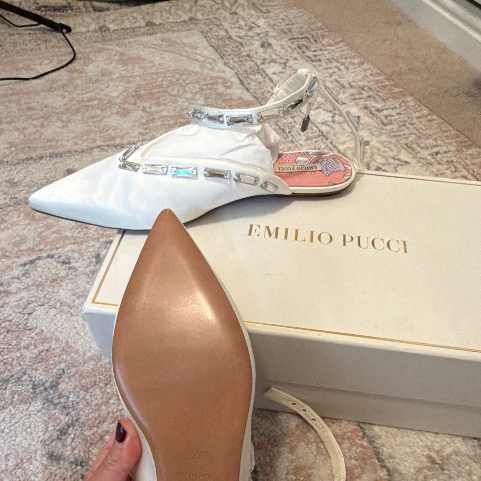 NIB Emilio Pucci Ivory Satin Crystal Jeweled Ankle Strap Pointed Flats Size 37
