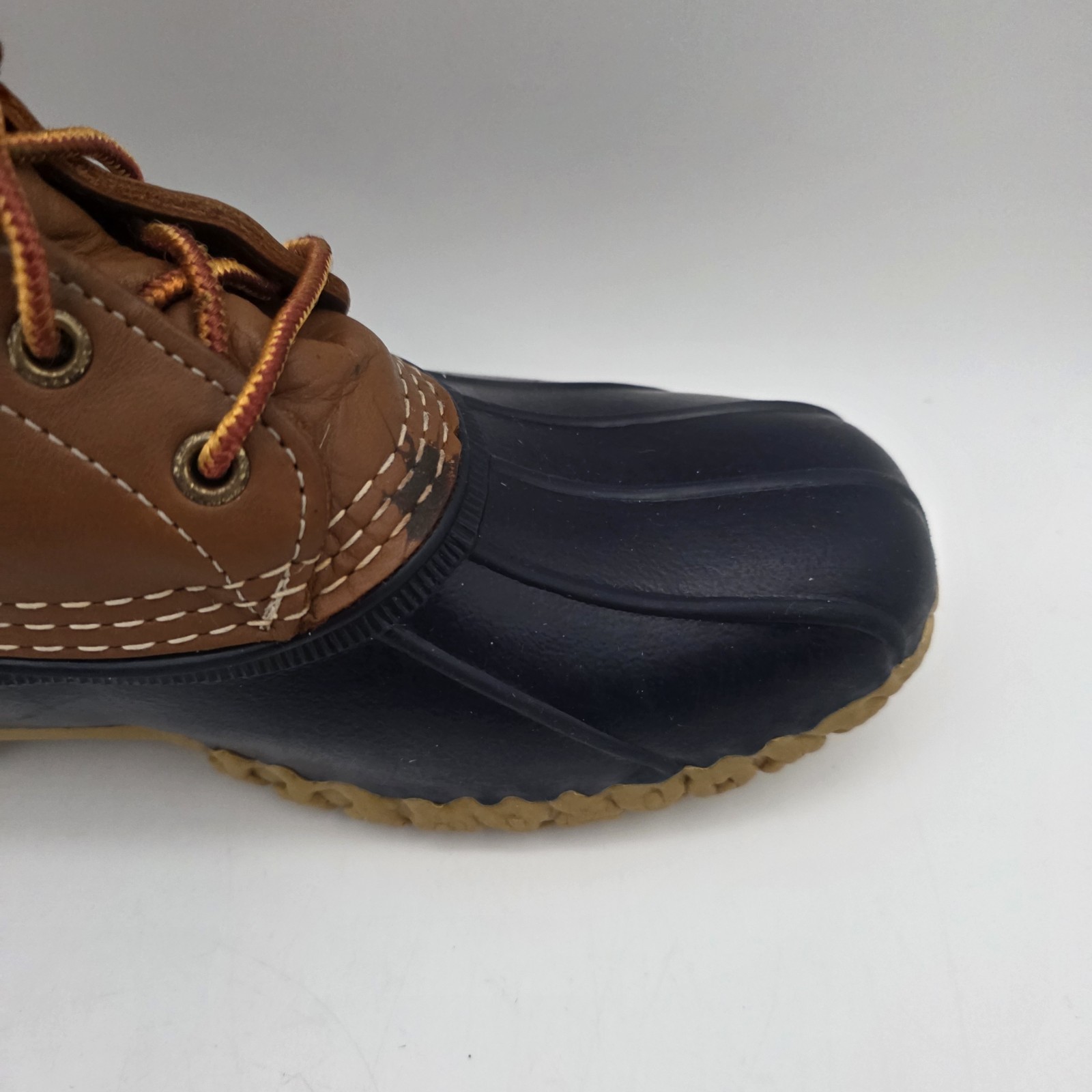 LL Bean Unisex Maine Bean Boot Shoe Leather Duck Boots Tan and Navy M – 7, W – 9