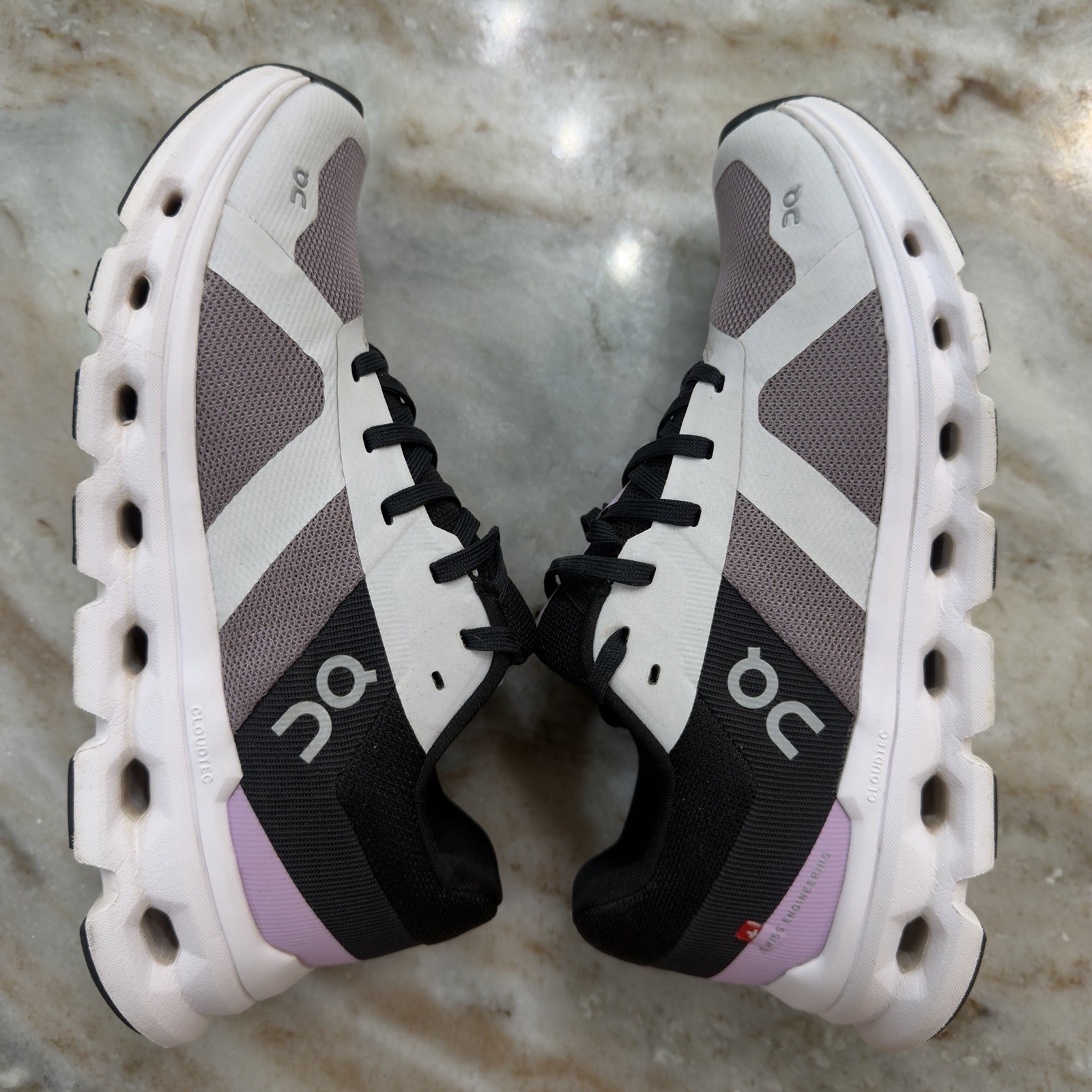 On Cloudrunner Women’s Size 6 Black White Lilac Running Shoes 46.98641