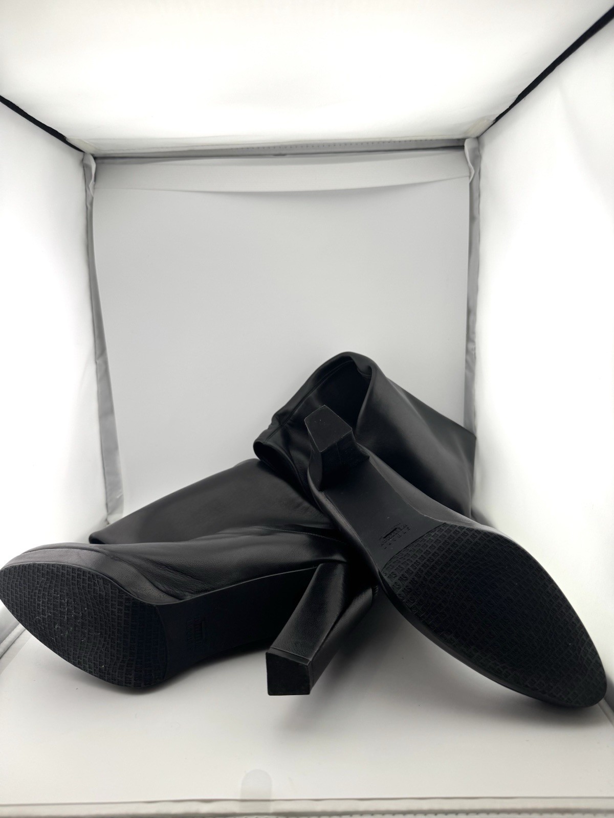Stuart Weitzman Crushable Black Leather Knee High Pull-On Stretch Boots 8M