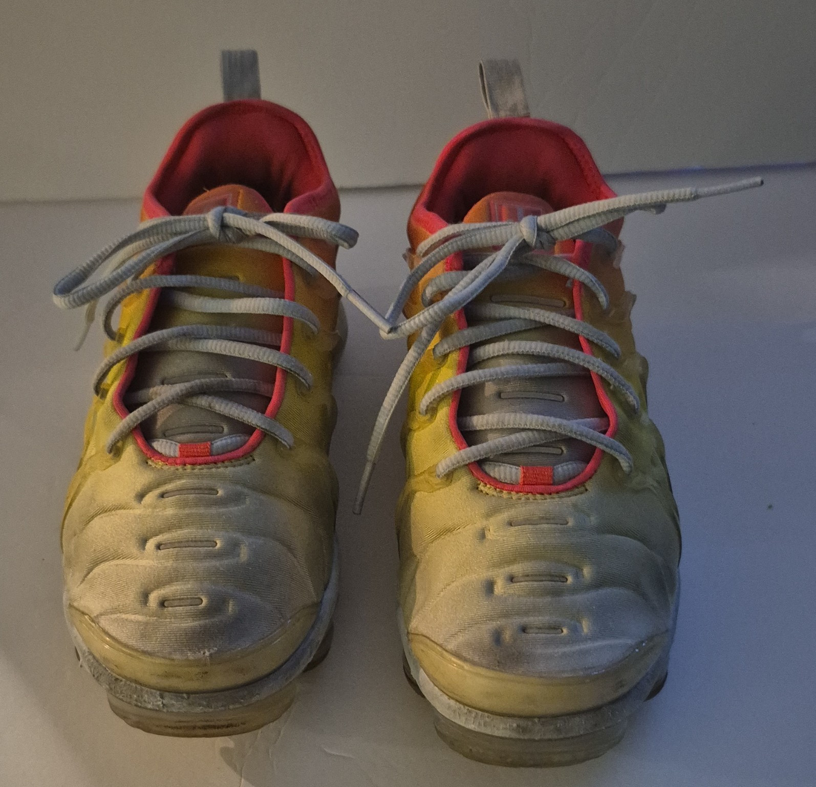 Nike Air VaporMax Plus Sunrise Women’s Low Top Lace-Up Sneaker Orange CW5593-400