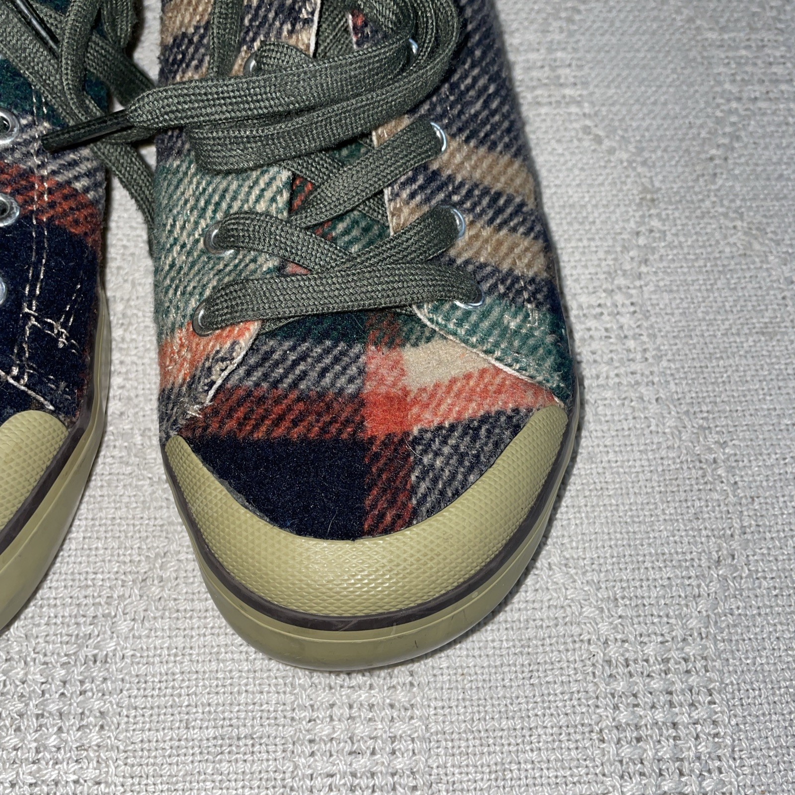 Keen Casual Sneakers Womens Size 8 M Multicolor Plaid Going out Party Fun