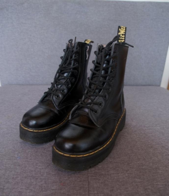Women Dr Martens Boots Black Leather 35 #3KE9