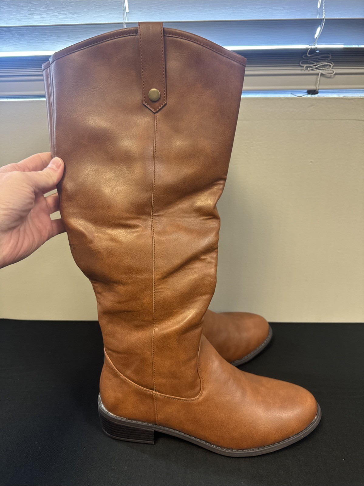 LONDON FOG Women’s Irie Riding Boot Wide Calf Size 10 W