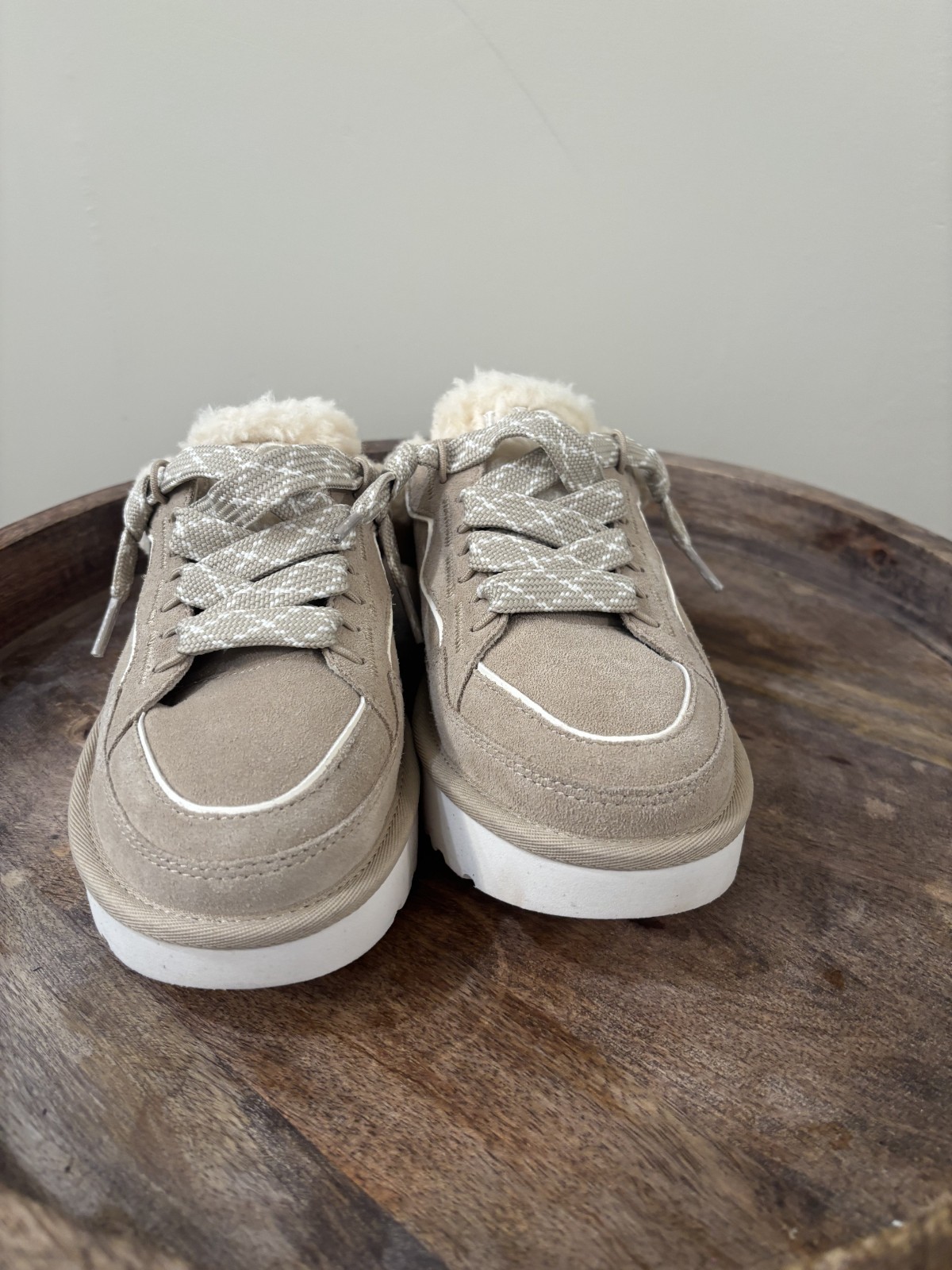UGG Women’s Lowmel Mule Stone Suede Size 7 New