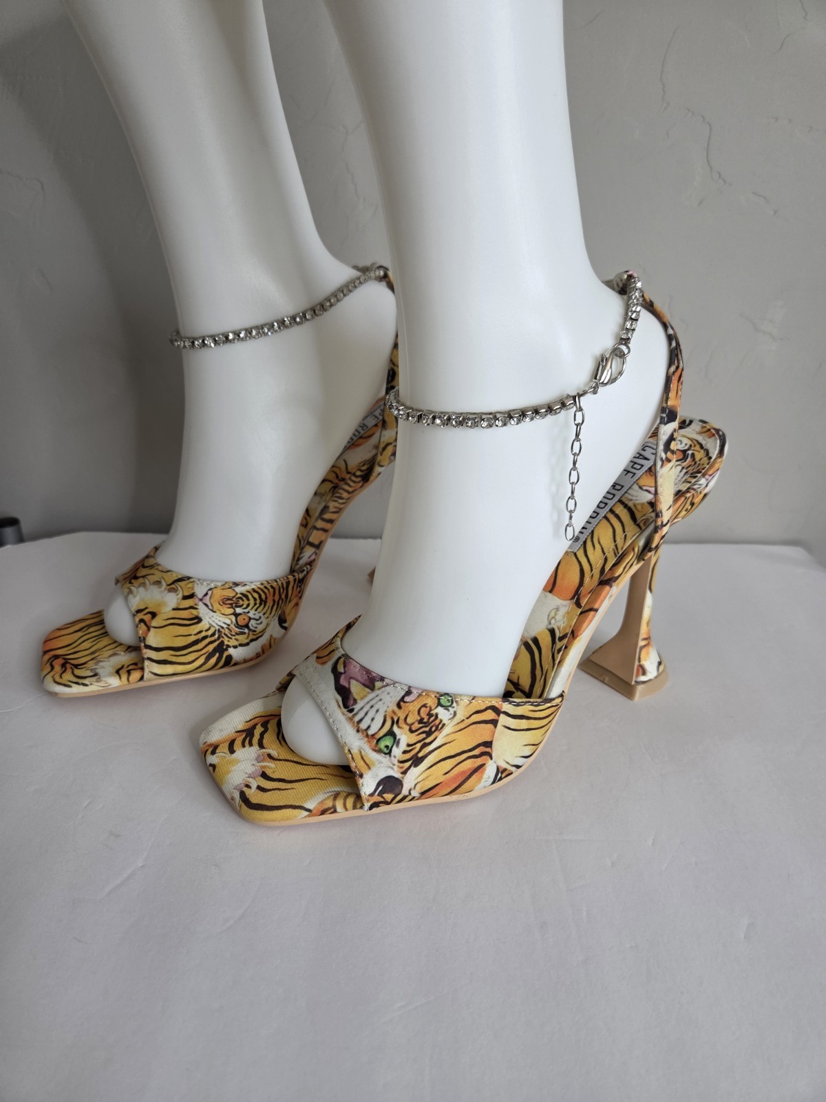 Cape Robbin Tiger Print Rhinestone Ankle Strap High Heel Sandals Women’s Size 8