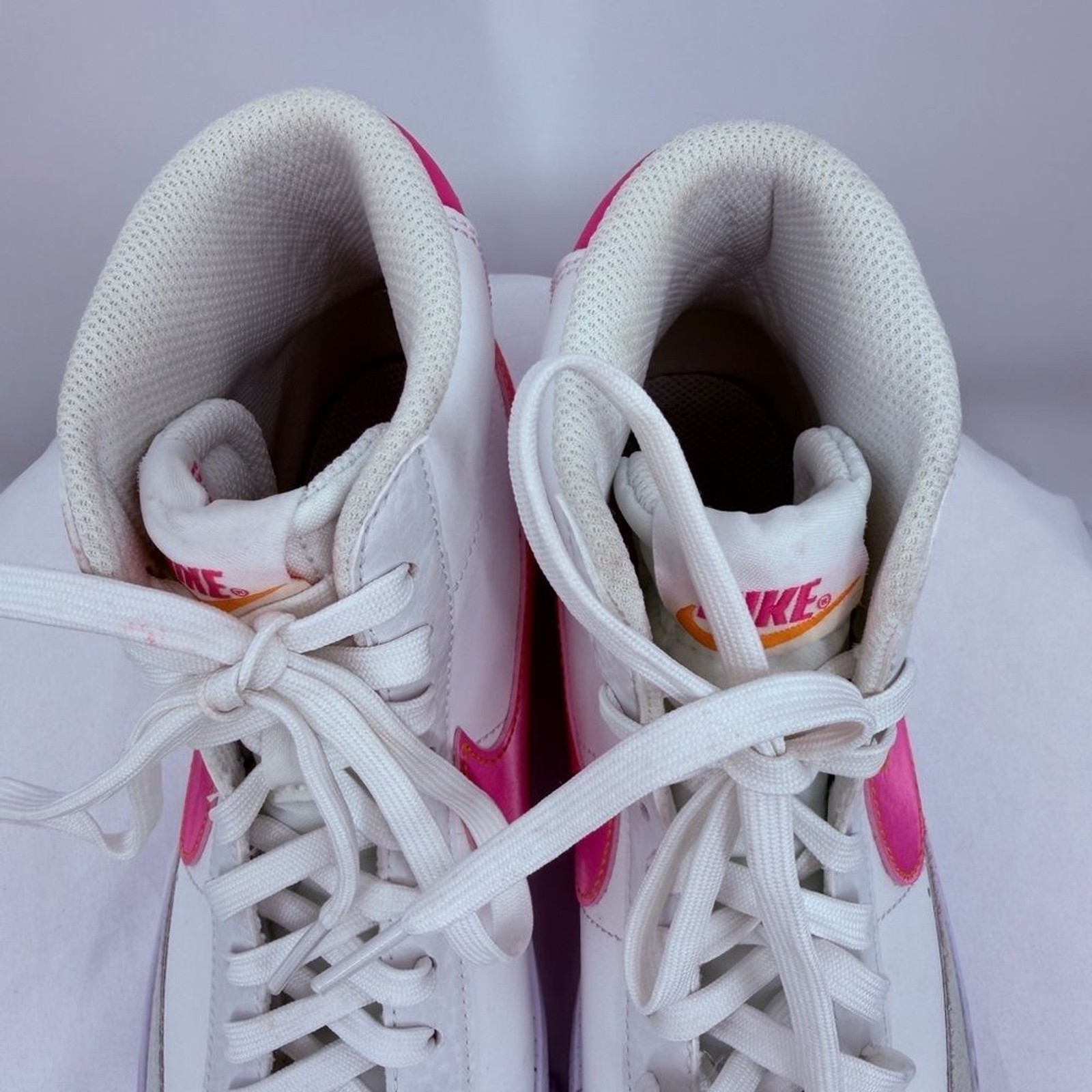 Nike High Top Sneakers White Pink Swoosh Youth 6Y Women 7.5