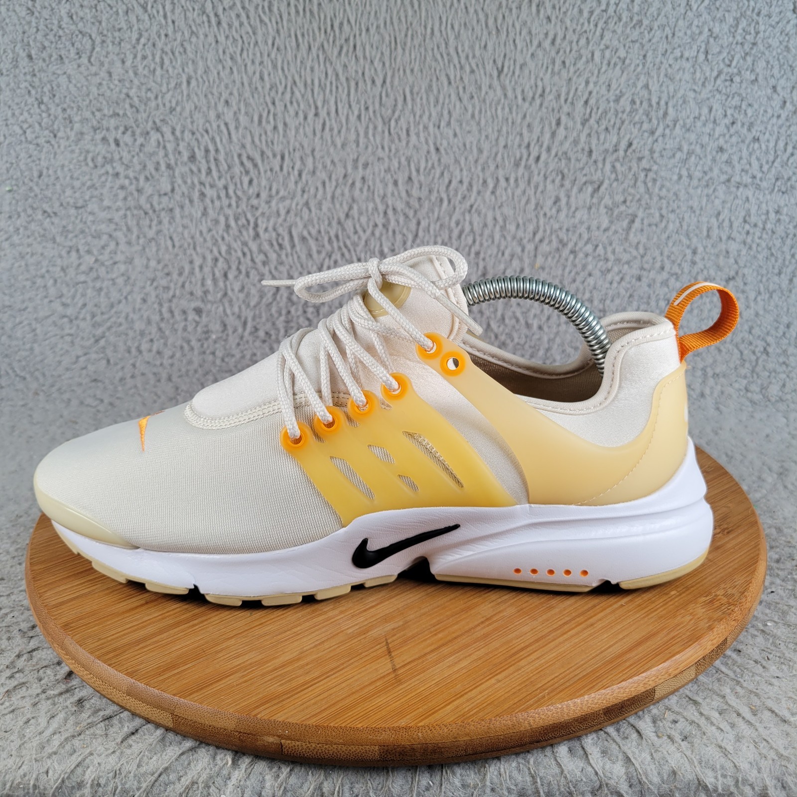 Nike Air Presto Sanddrift University Gold Womens Running DQ8592-001 Size 10