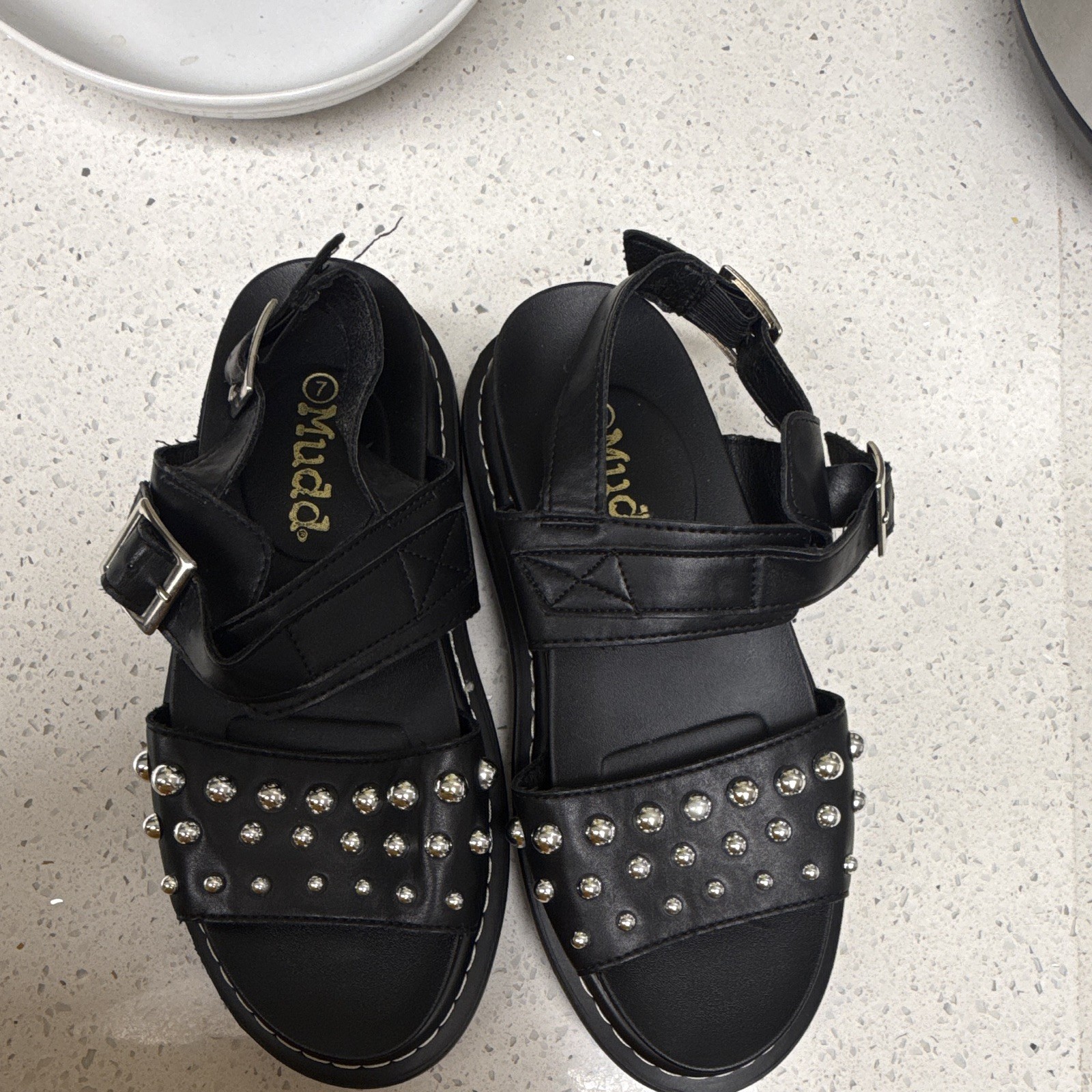 Mudd Womens Black Leather Strappy Studded Buckle Sandals Size 7