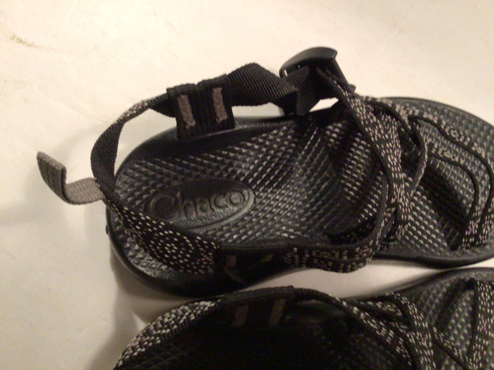 Chaco Strappy Sandals Black 2 Beach Walking Kayak Activewear Casual EUC