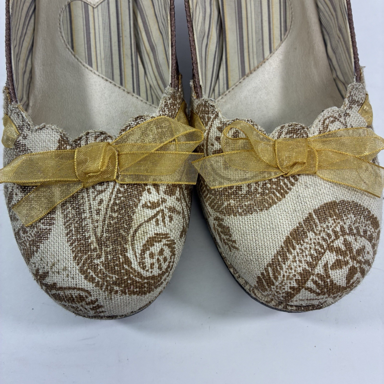 Mudd Y2K Adagio Heels Linen Floral Tapestry Wood Heels 11 Brown Paisley Regency