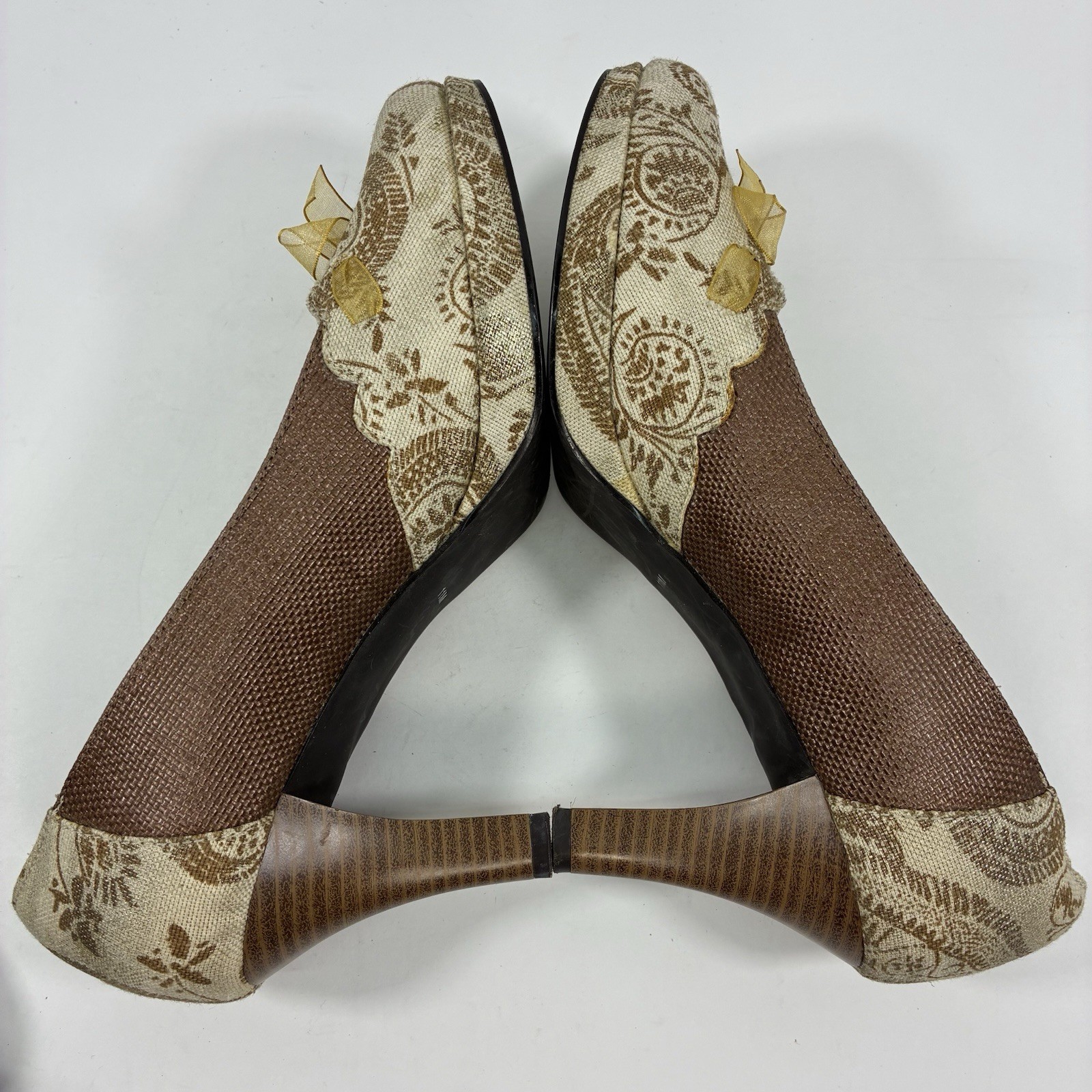 Mudd Y2K Adagio Heels Linen Floral Tapestry Wood Heels 11 Brown Paisley Regency