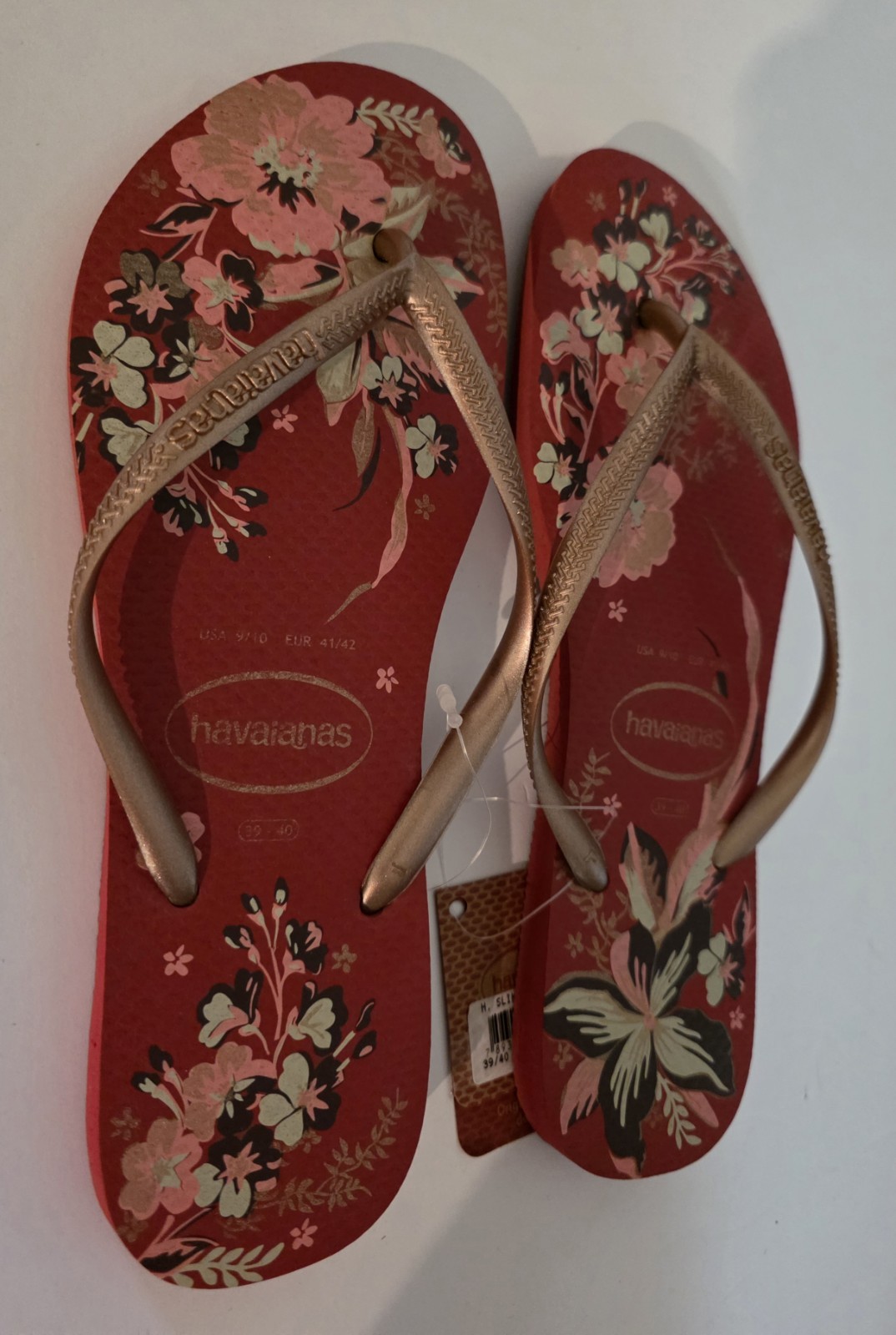 Havaiana’s Slim Organic Vermelho Apache Floral Flip Flops Size:9/10 USA Red Pink