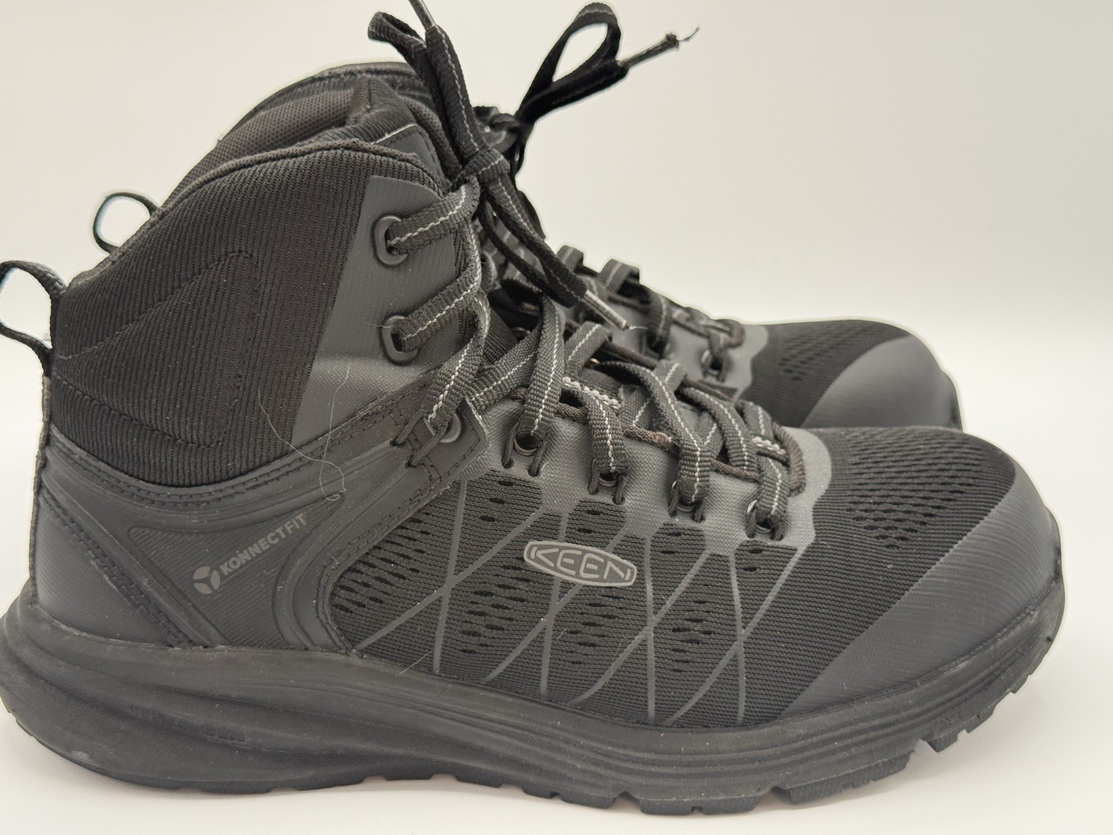 KEEN Womens Vista Energy Mid Composite Toe Work Boots, Size 8,Black/Raven