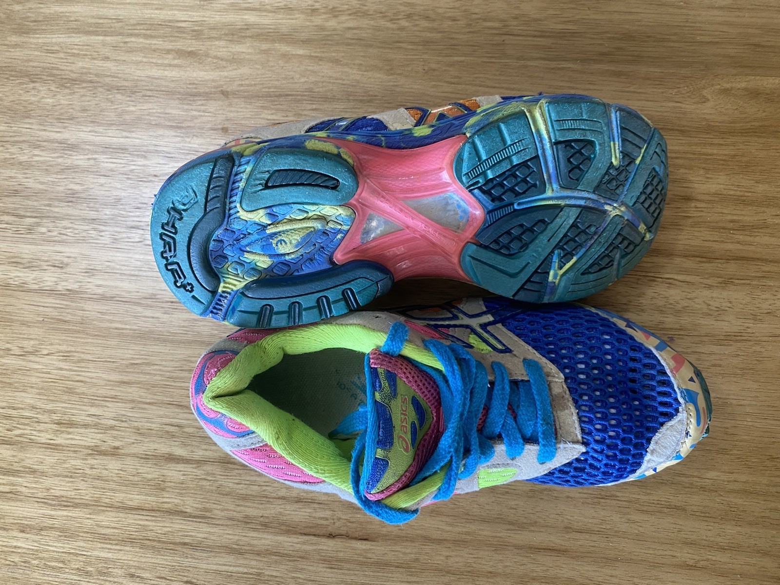 Womens Asics Gel Noosa Running Shoes / Multicoloured / Size 7 US / EUR 30