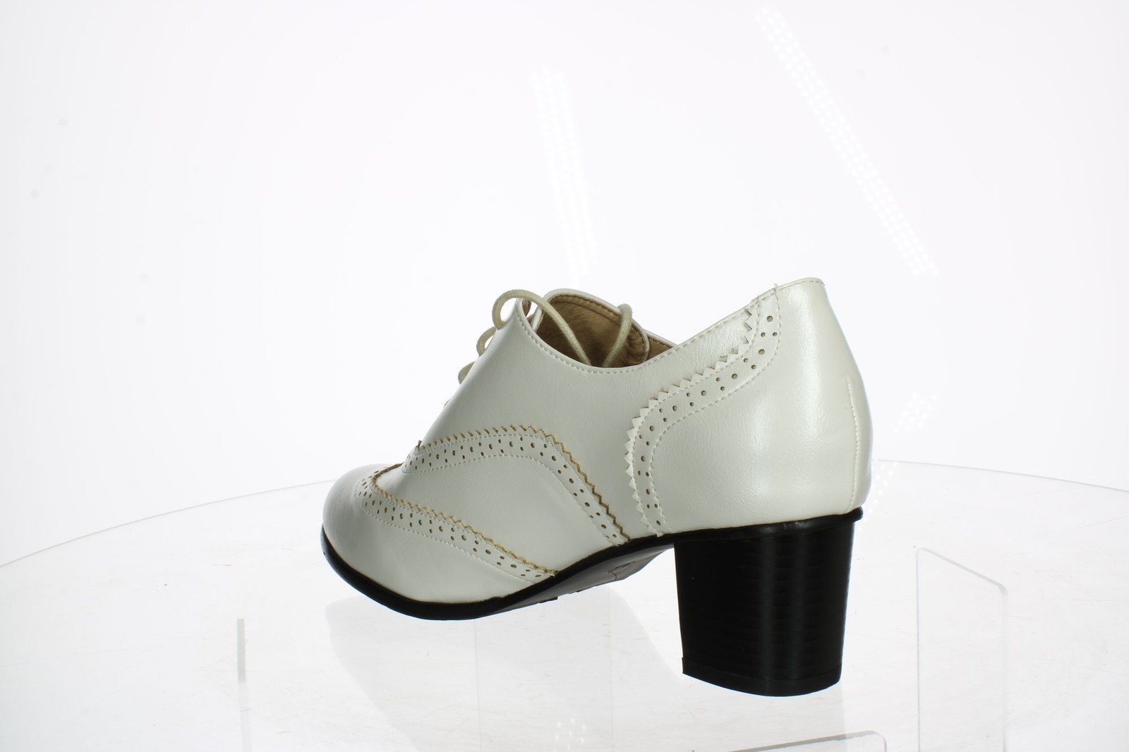 Odema Womens Ivory Booties EUR 41