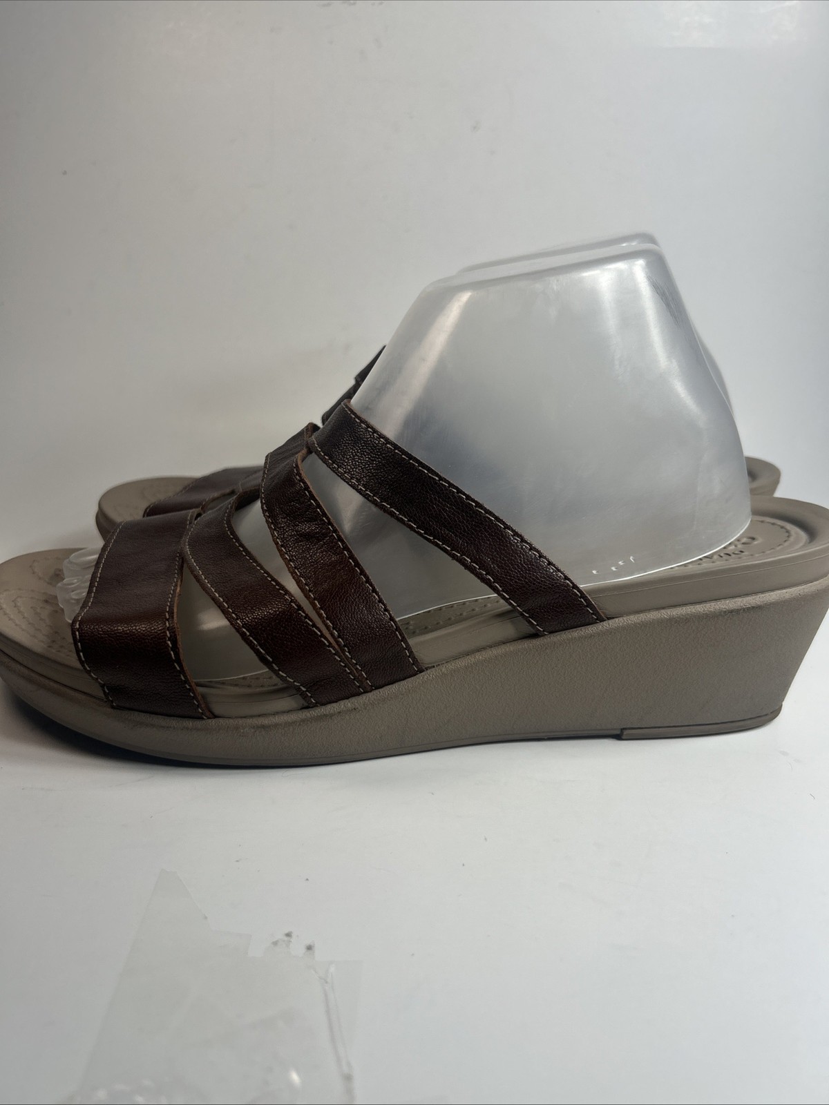 Crocs Wedge Sandals Women’s Size 11 W Brown Slides Casual Strappy Beach Pool