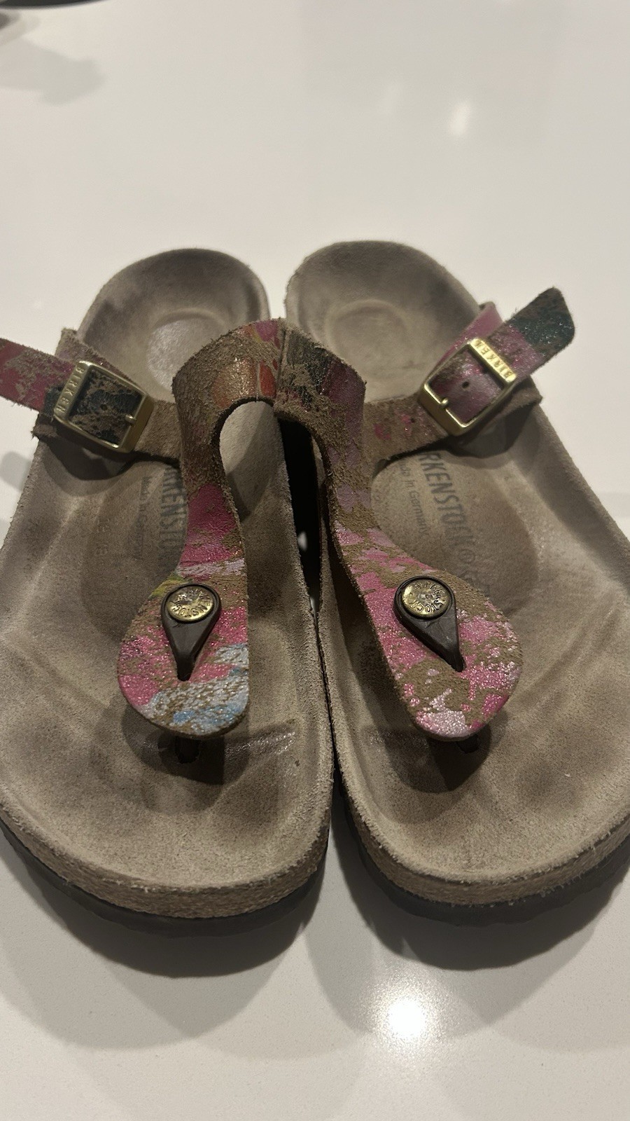 Birkenstock Women’s Leather Thong Sandals Multicolor Buckle Strap US 9