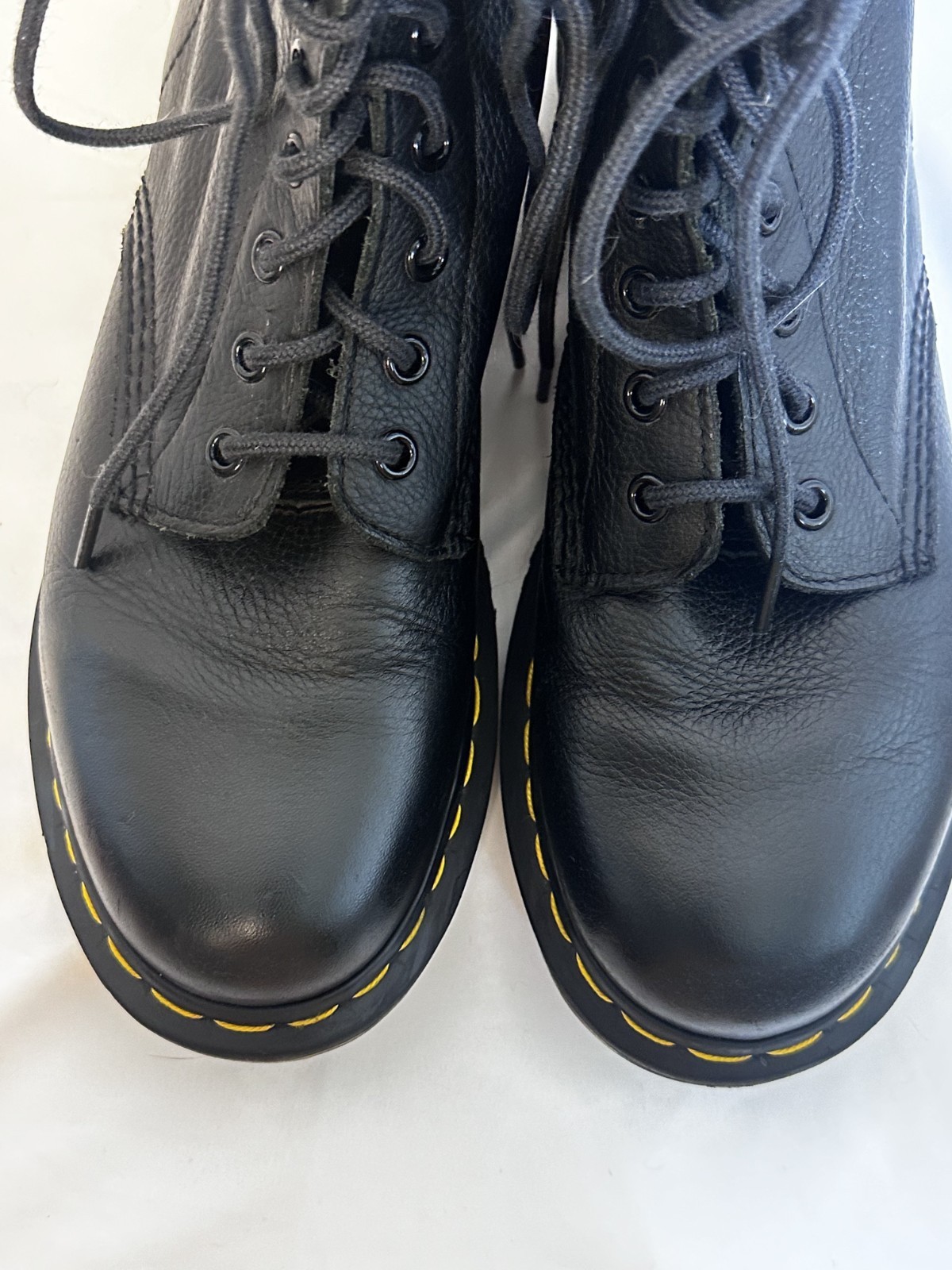 Dr. Martens Pascal 1460 Virginia Leather Boots for Women, Size US 7 – Black -…