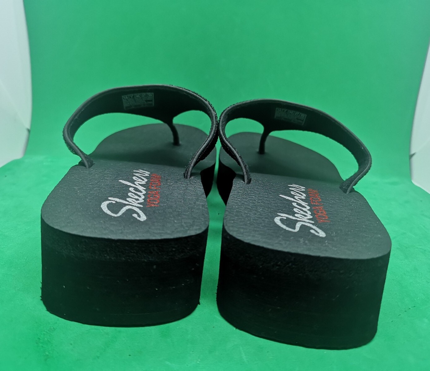 Skechers Yoga Foam 31601 Slip On Thong Flip Flop Sandals Women Sz 10 Black bling