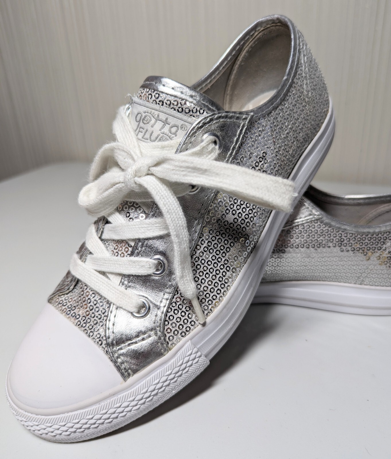 Gotta Flirt Silver Sequined Canvas Sneakers, CA-Disco, Sz 8M